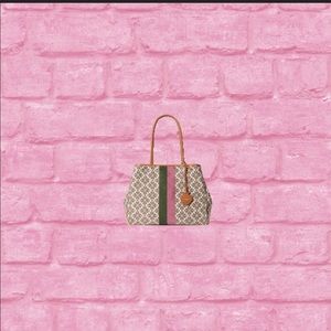 COPY - It’s time to accessorize💕